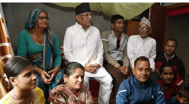 सहिद परिवारको घरमा प्रचण्डको बास