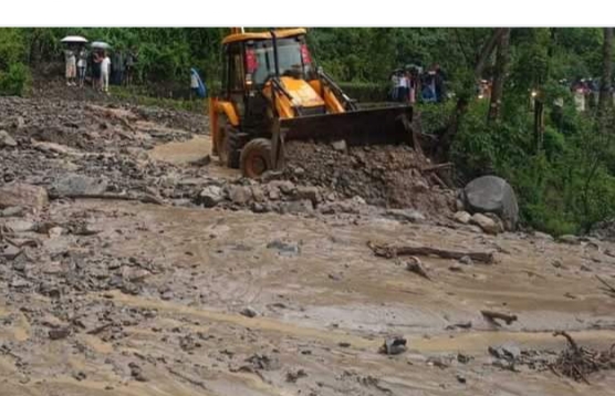 विपी राजमार्गको सिन्धुली-खुर्कोटमा रातिको समयमा सवारी साधनलाई निषेध