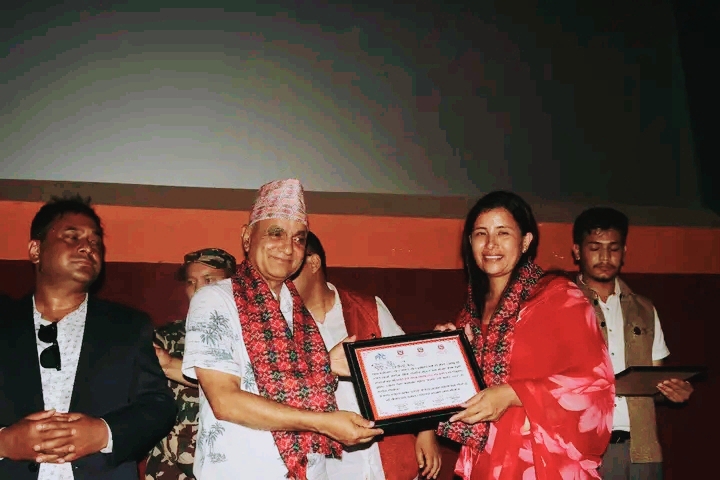 अखिल (क्रान्तिकारी) निबर्तमान अध्यक्ष पन्चा सिंह सहित १० जनालाई कर्णाली नारी सम्मान