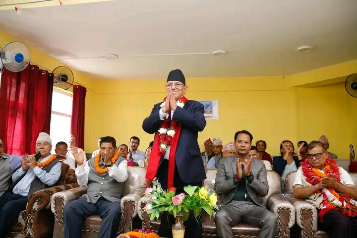 जनताको समस्या सिंहदरबारसम्म पुर्‍याउने अभियान हो : प्रचण्ड