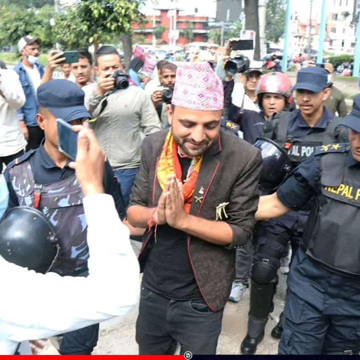माइतीघरबाट निकोलस भुसालसहित ३ जना पक्राउ