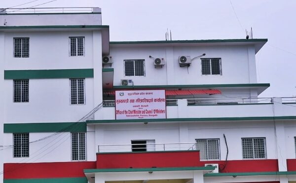 सुदूरपश्चिम सरकारमा खटपट, एमालेद्वारा मन्त्रिपरिषद् बैठक बहिस्कार
