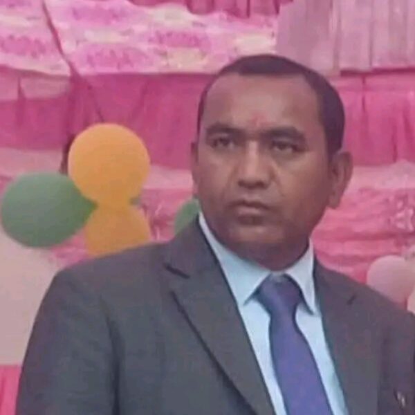 फेसबुकमा स्टाटस लेख्दै सम्पाल मावि सुन्सेरा, दार्चुलाका प्रधानाध्यापक बलदेव सिंह धामीले गरे आत्महत्या,यस्तो छ रहस्य