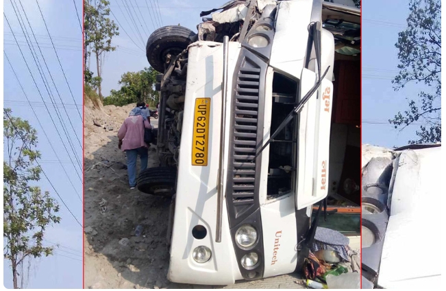 दाउन्नेको घ्युखोलामा भारतीय बस दुर्घटना, ६ महिला घाइते