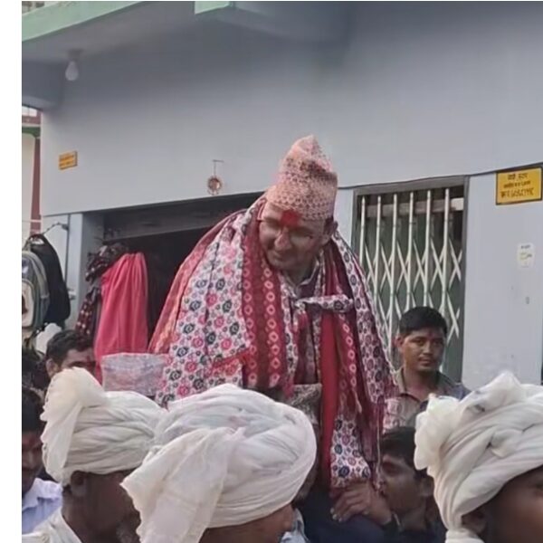 रामारोशन गाउँपालिका प्रमुख प्रशासकीय अधिकृत भण्डारी लाई बाजागाजा सहित बिदाई